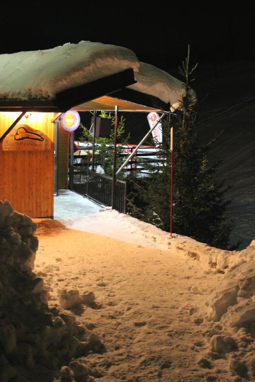 Snow Patrol Lodge Tetovo Ngoại thất bức ảnh